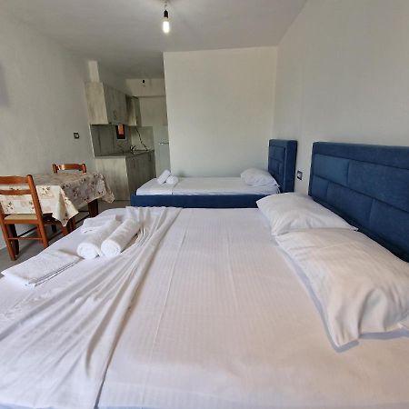 Petrefi Apartments Εξαμίλιο Εξωτερικό φωτογραφία