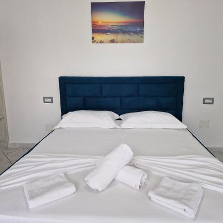 Petrefi Apartments Εξαμίλιο Εξωτερικό φωτογραφία