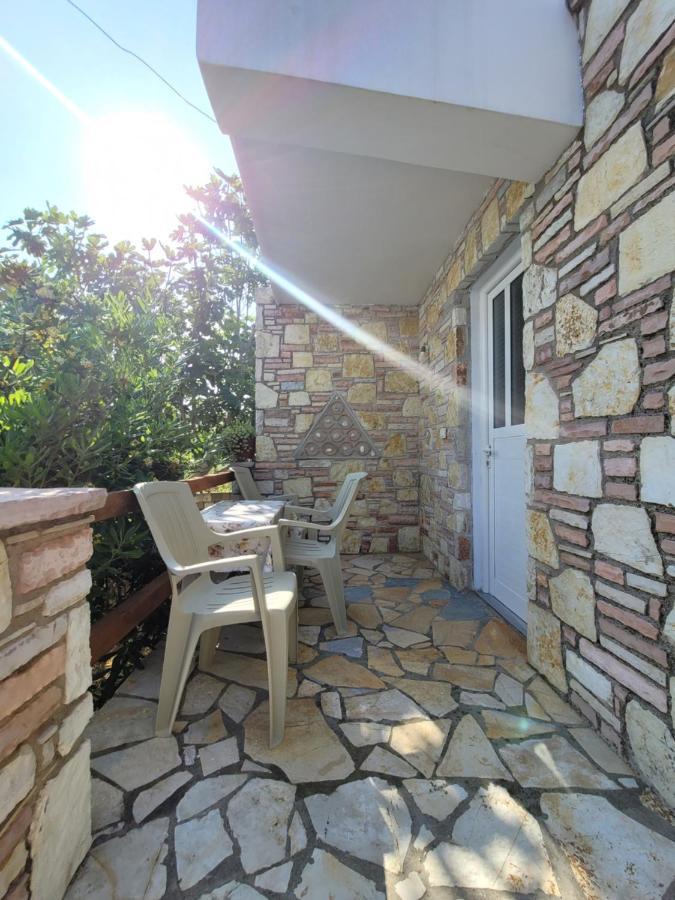 Petrefi Apartments Εξαμίλιο Εξωτερικό φωτογραφία
