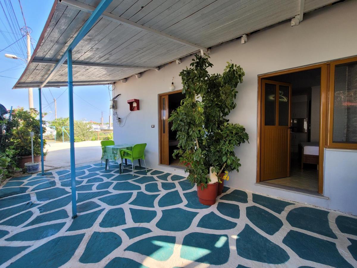 Petrefi Apartments Εξαμίλιο Εξωτερικό φωτογραφία