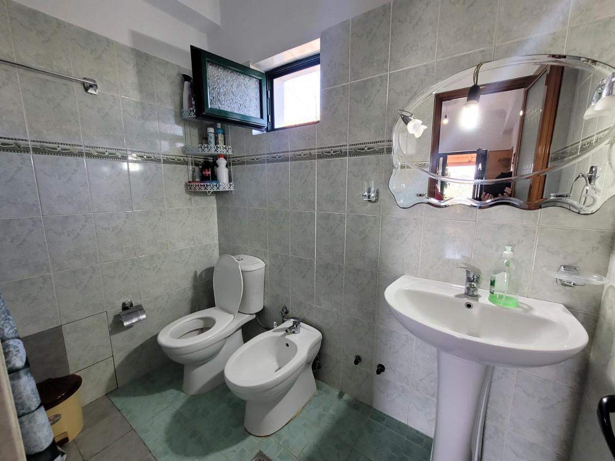 Petrefi Apartments Εξαμίλιο Εξωτερικό φωτογραφία
