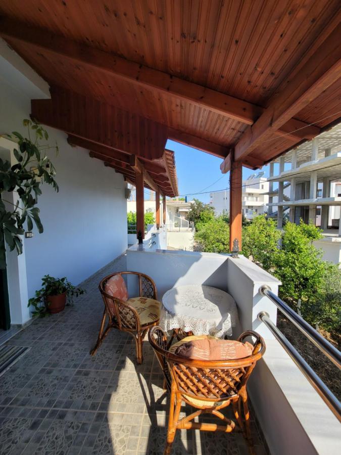 Petrefi Apartments Εξαμίλιο Εξωτερικό φωτογραφία