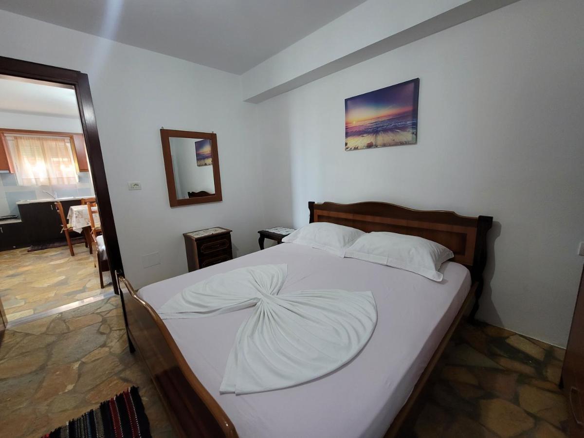 Petrefi Apartments Εξαμίλιο Εξωτερικό φωτογραφία