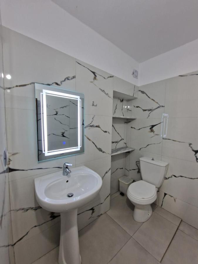 Petrefi Apartments Εξαμίλιο Εξωτερικό φωτογραφία